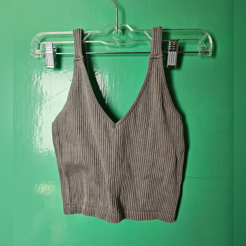 Soft grey/blue cropped tank with built in bra size small